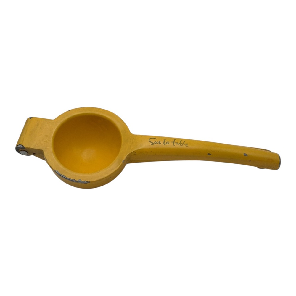 Sur La Table Lime Lemon Citrus Juicer Hand Press